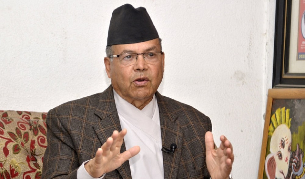 प्रचण्डप्रति टिप्पणी गर्दै झलनाथले भने - जुन जोगी आए पनि कानै चिरेका