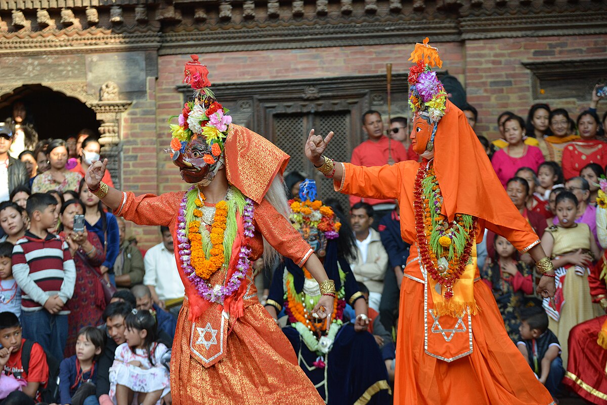 ३८३ वर्ष पुरानो कार्तिक नाच आजदेखि