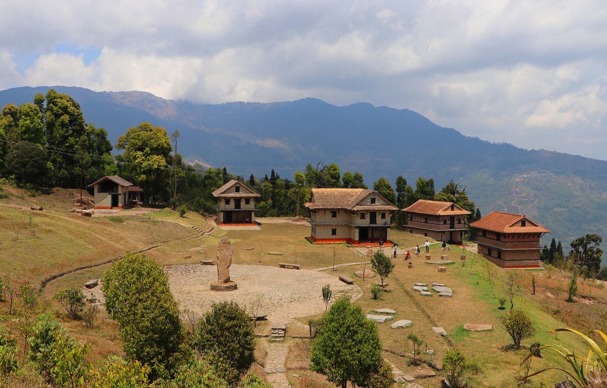 संखुवासभा र तेह्रथुमको सिमानामा रहेको चोत्लुङ पार्क