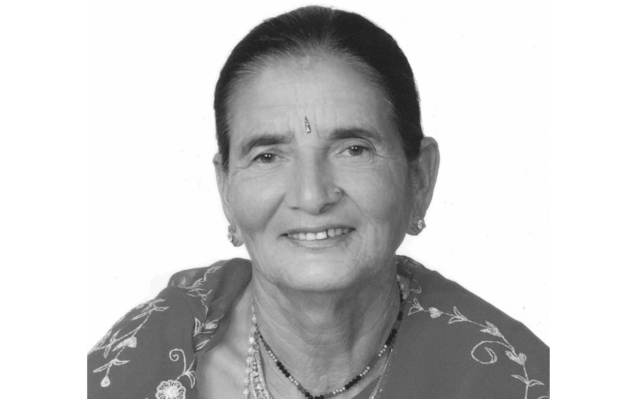 गायिका तथा एमाले नेतृ कोमल वलीकी आमाको निधन