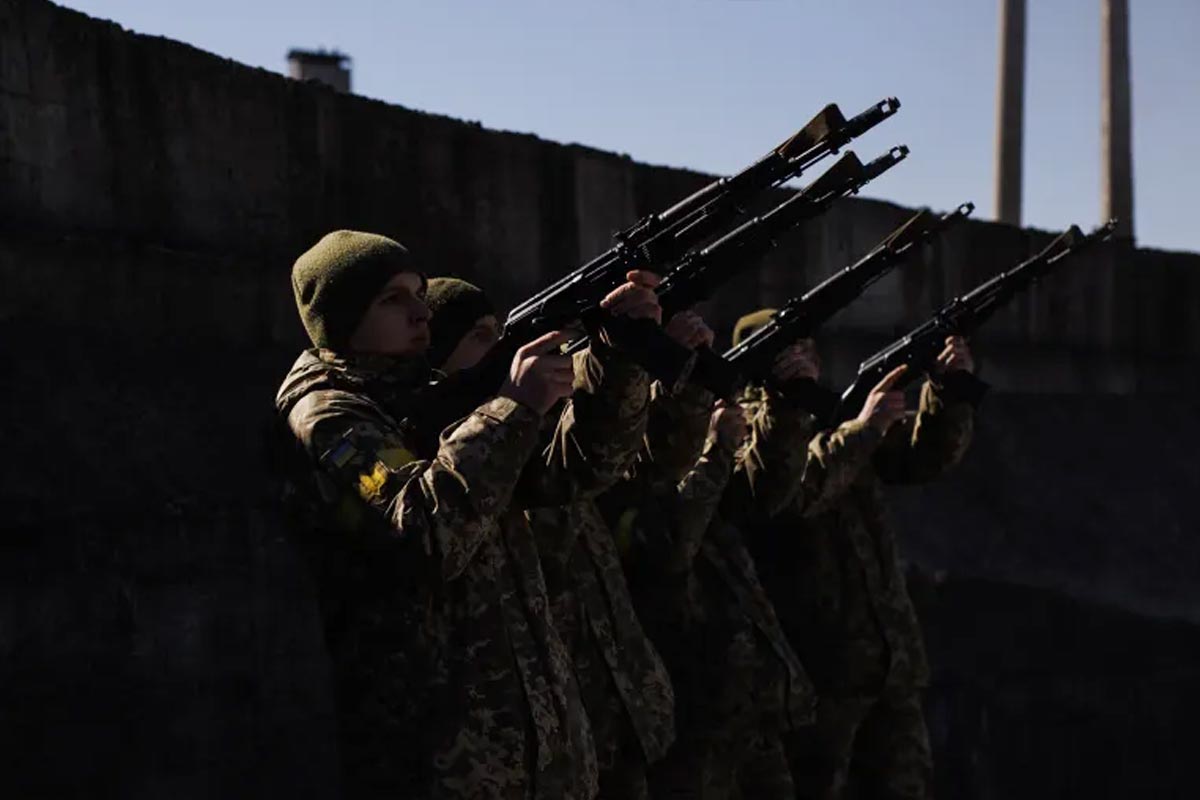 युक्रेनको सैन्य बेस क्याम्पमा भएको हवाई हमलामा ३५ जनाको मृत्यु