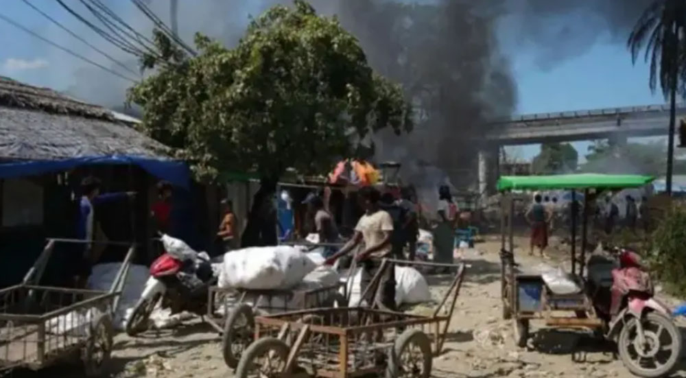 म्यानमारको रखाइनमा सेनाको हवाई आक्रमण, ४९ जनाको मृत्यु
