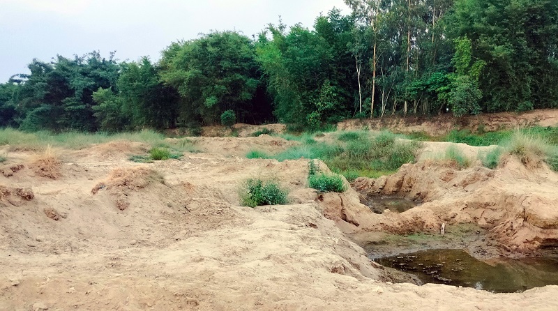 अवैध उत्खननले बढ्यो डुबानको त्रास