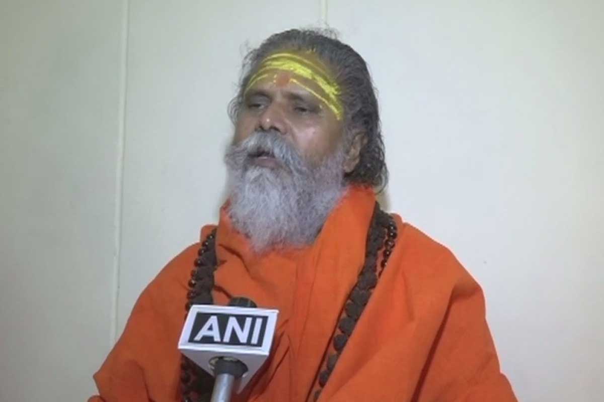 अखाडा परिषद्‌का अध्यक्ष नरेन्द्र गिरी मृत भेटिए