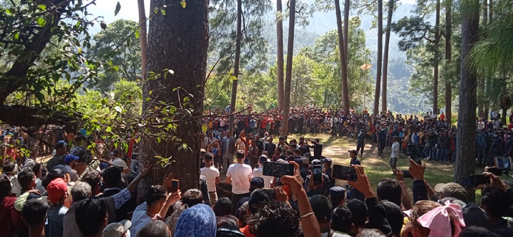 बैतडीको उदयदेव र फाल्ङाशैनी भगवतीमा बलिसहित जात्रा