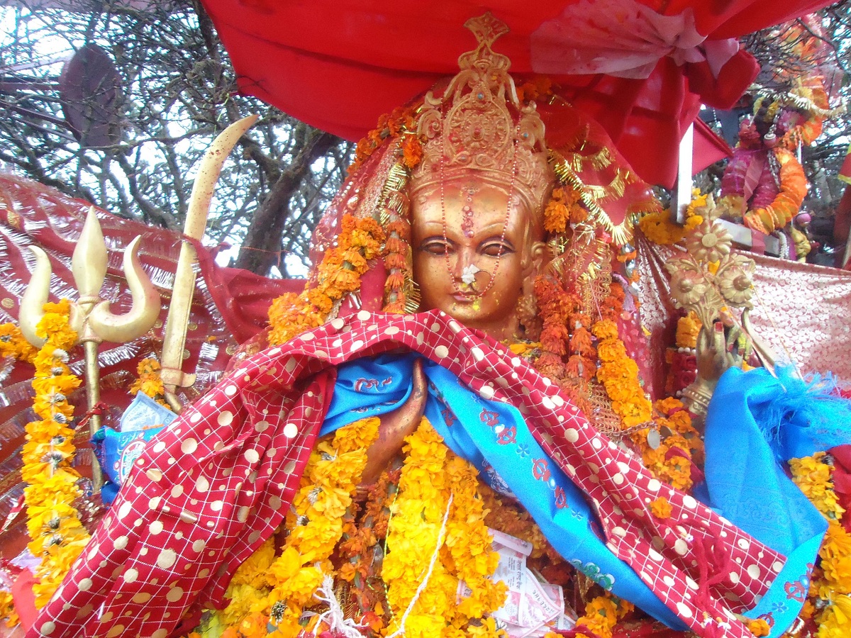 पाथीभरामा २० हजारभन्दा बढी भक्तजनले गरे पूजापाठ