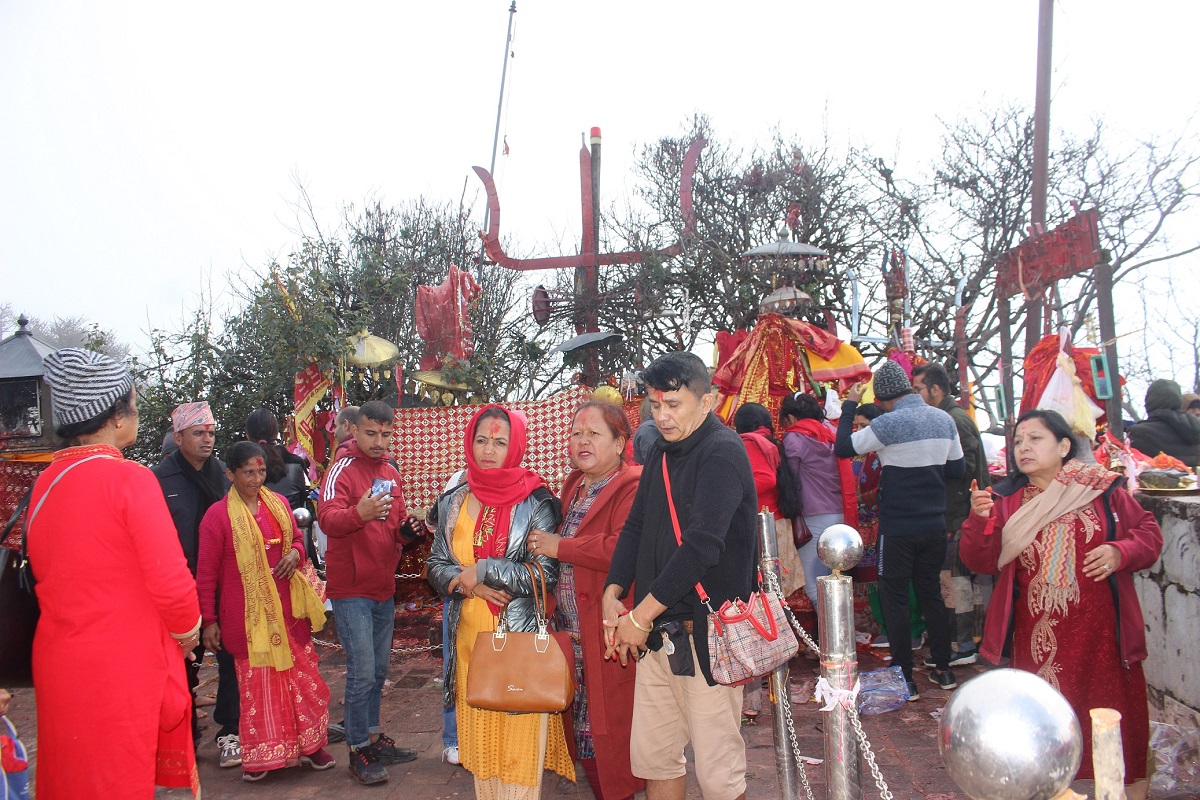दसैंमा पाथीभरा मन्दिरमा पूजापाठ गर्नेको संख्या बढ्यो