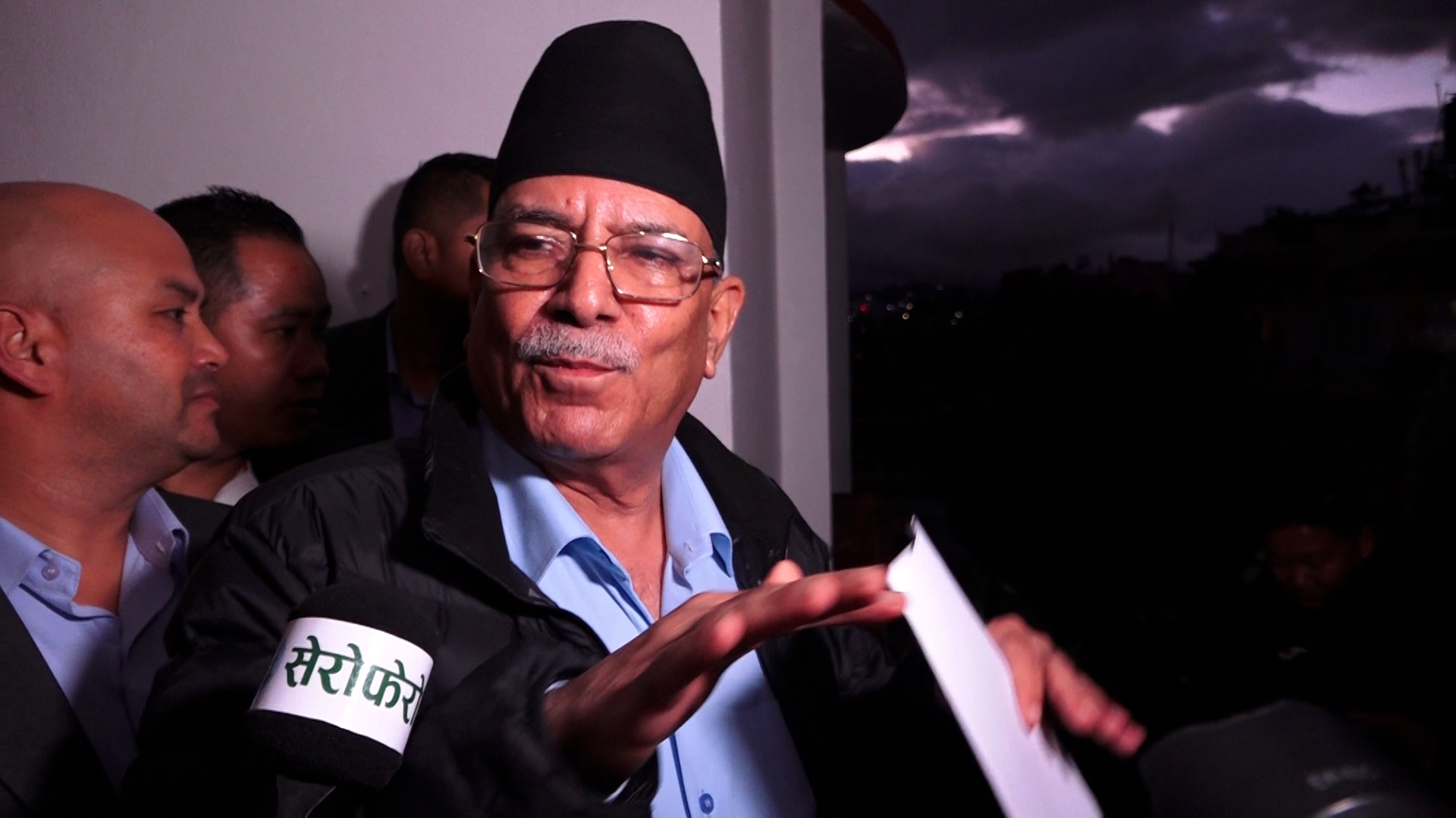 माओवादीले ६ वटा पार्टीसँग एकता गर्दै 