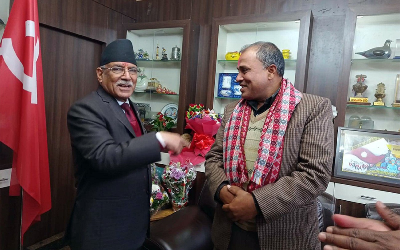 मधेश प्रदेशमा स्वतन्त्र जितेका प्रदेश सांसद माओवादी केन्द्र प्रवेश