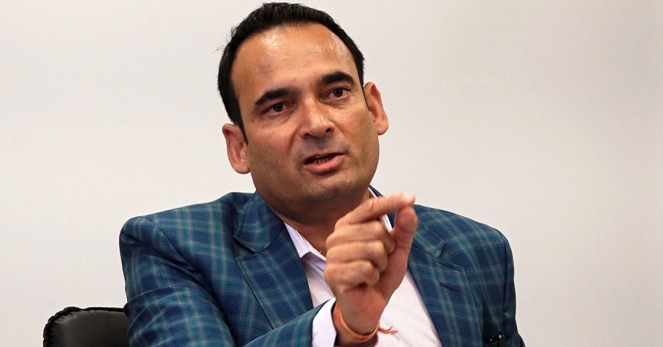 उड्डयनमन्त्री किराँतीलाई स्पष्टीकरण नदिने क्यान महानिर्देशक अधिकारीको अडान