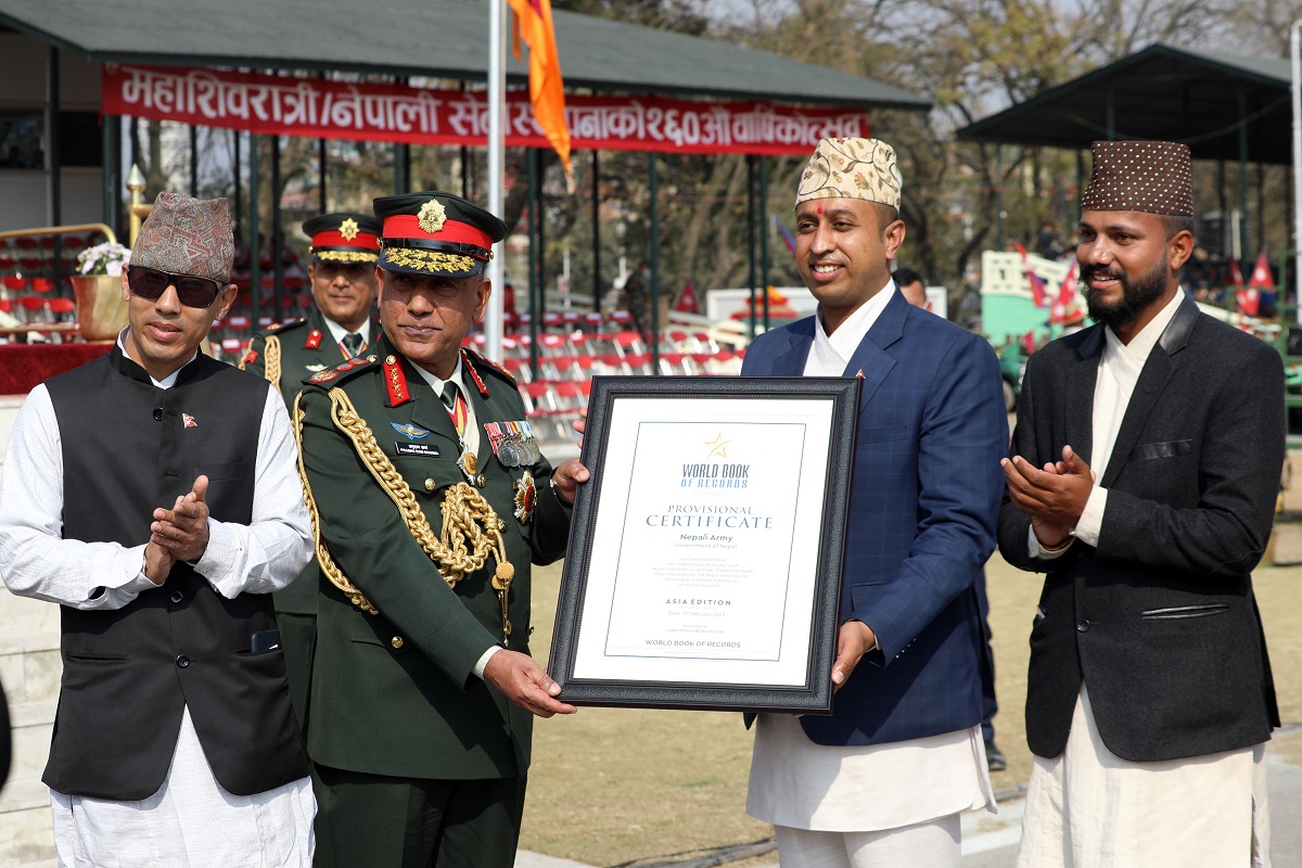 मादलमा सेनाको विश्व रेकर्ड