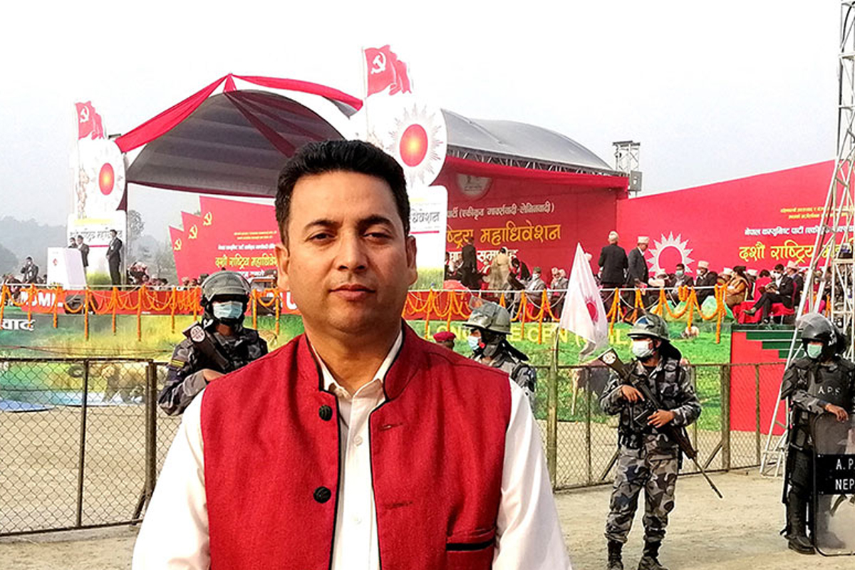 चितवन–३ मा कांग्रेसका बागीलाई एमालेको समर्थन