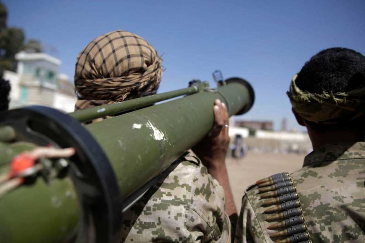 साउदी अरबको सैन्य विमानद्वारा यमनमा लगातार बमबारी