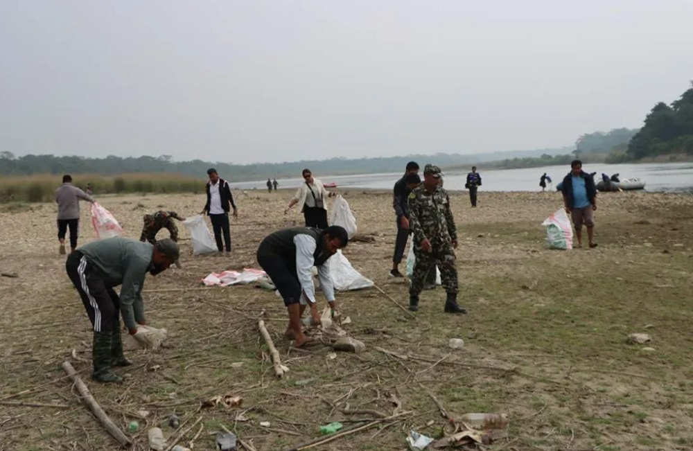 राप्ती नदीको पटिहानीदेखि गोलाघाटसम्म सरसफाइ