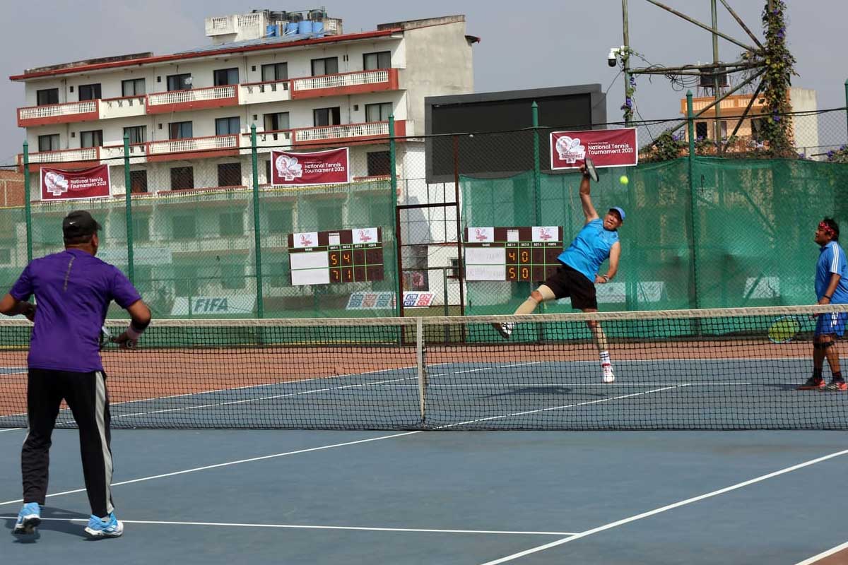 राष्ट्रिय टेनिस प्रतियोगितामा विदुरलाई ६५ वर्षमाथिको उपाधि