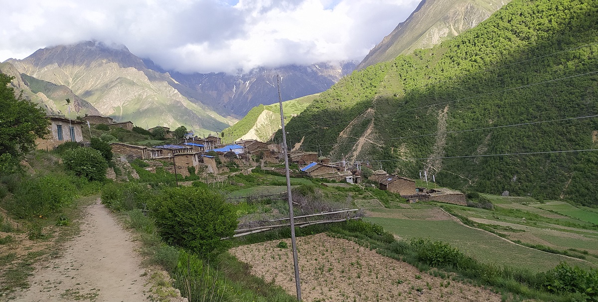 चिसो छल्न खलङ्‍गा झरेका तिङ्‍करवासी फर्किए
