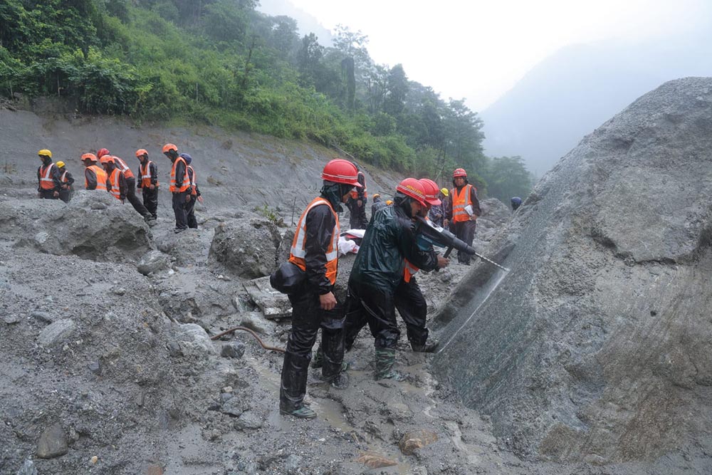 त्रिशूली ३बी उद्धार : भारतीय र चिनियाँ विज्ञ टोली खटियो