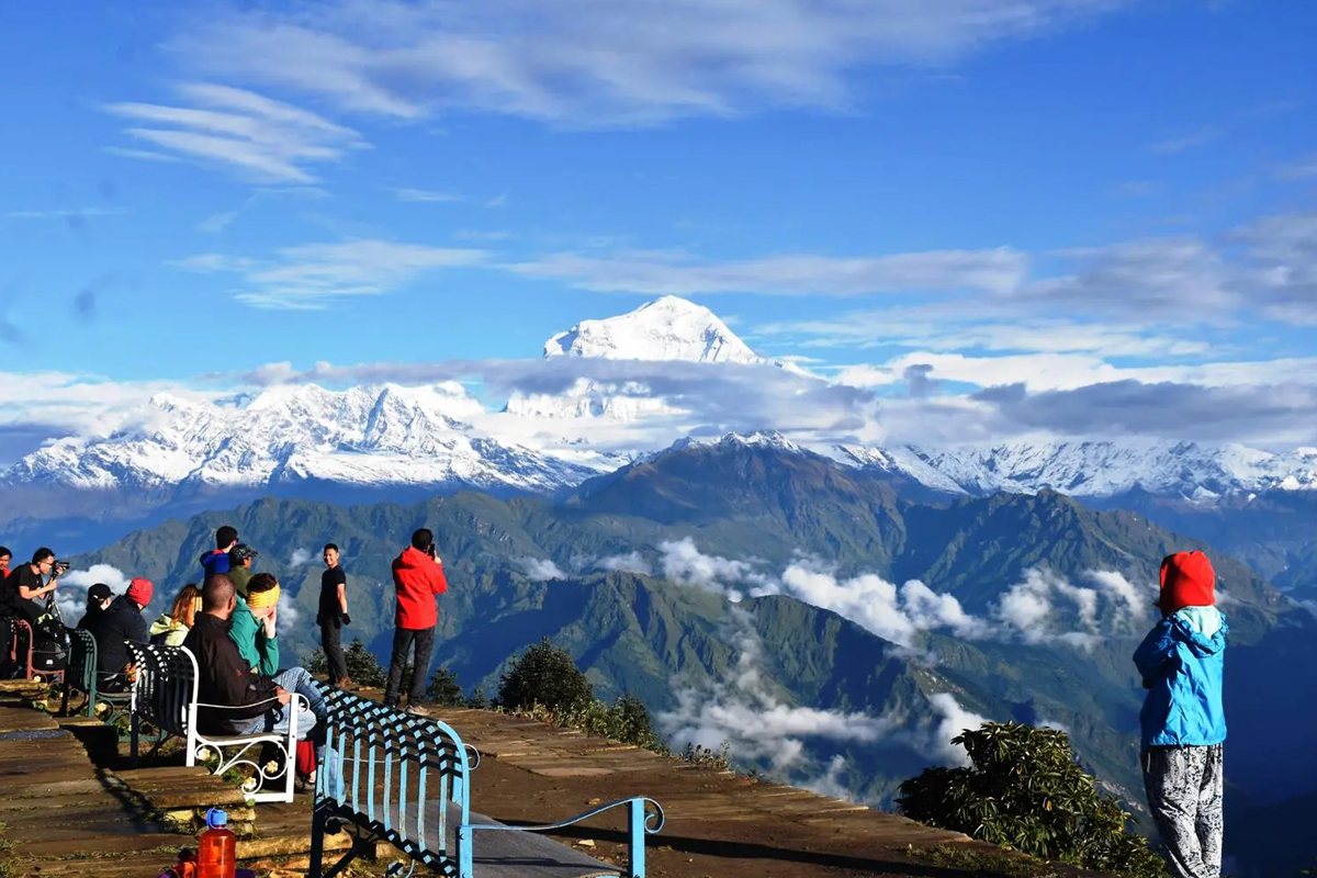 पुनहिलमा पर्यटकको भीड