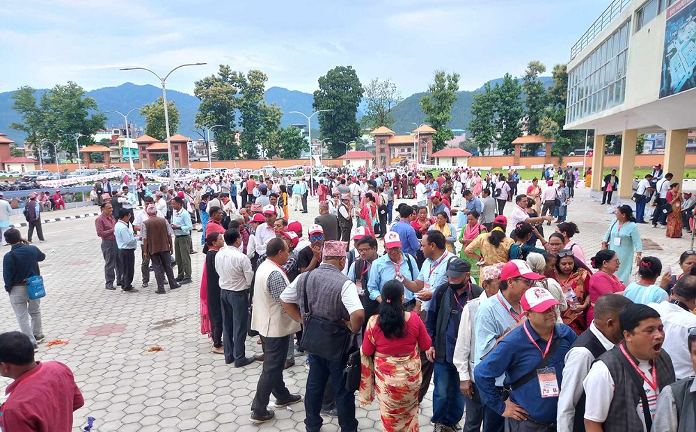 एमाले लुम्बिनी प्रदेशको नेतृत्व चुन्न मतदान हुँदै