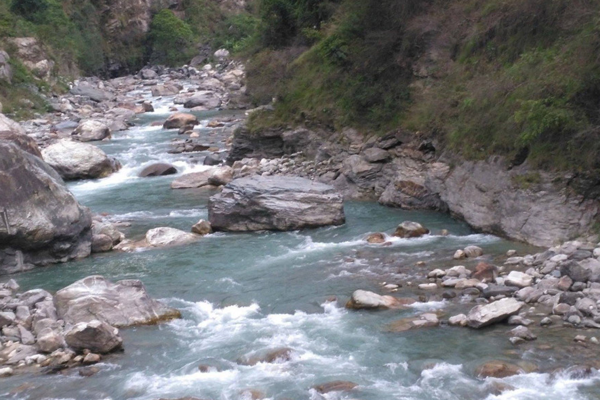 बाह्र वर्षमा राहुघाटको काम तीस प्रतिशत मात्रै