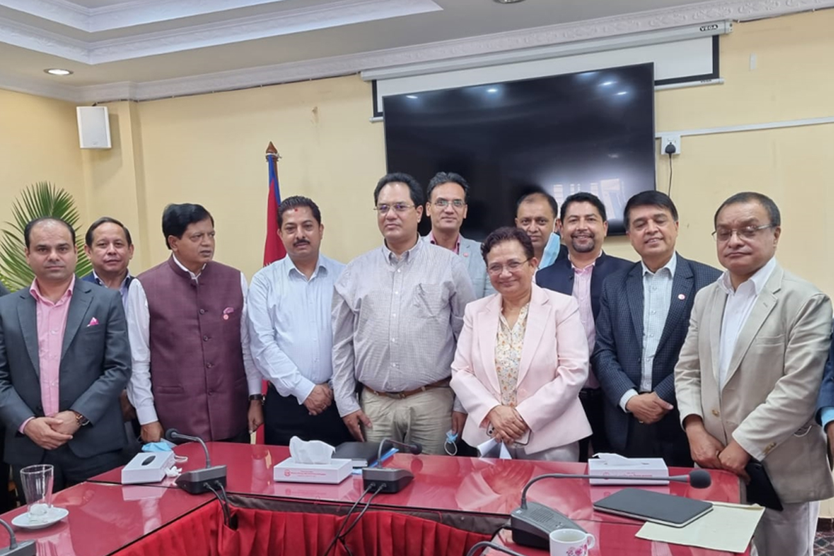 विद्युत् नियमन आयोग र प्राधिकरणबाट भएका निर्णय सच्याउन महासंघको आग्रह