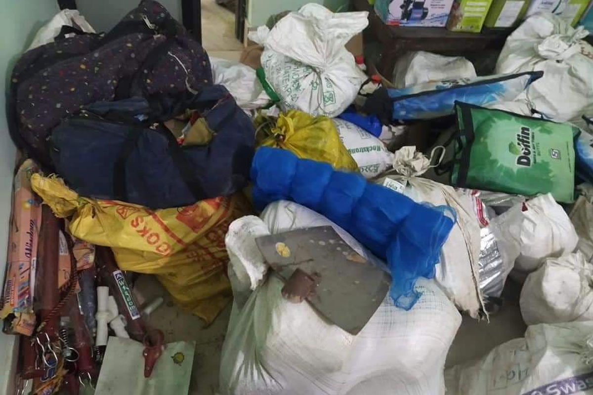 चार लाख बढीको भन्सार छलीको सामान बरामद