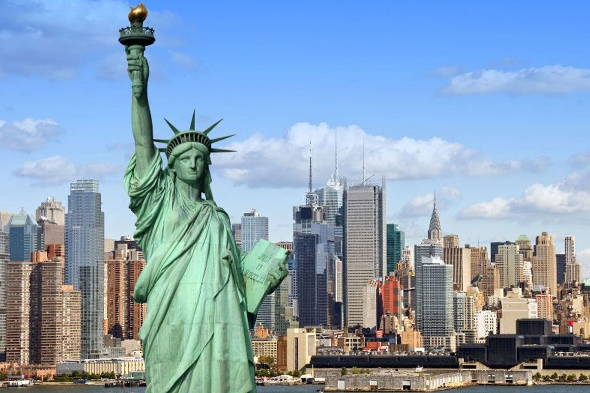 अमेरिकाले २० महिनापछि सीमा खुला गर्दै, खोप लगाएकाहरूले यात्रा गर्न पाउने