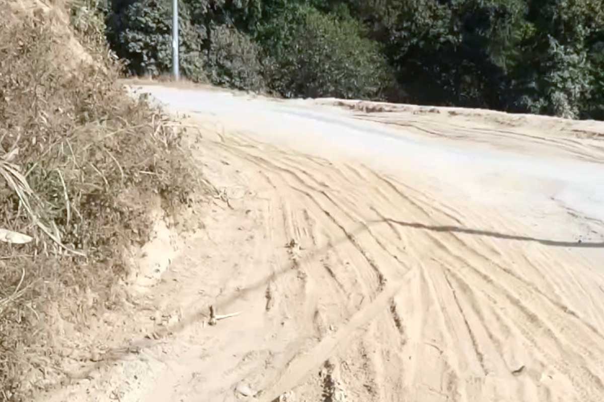 सात वर्षमा पनि बनेन नगरकोट सडक