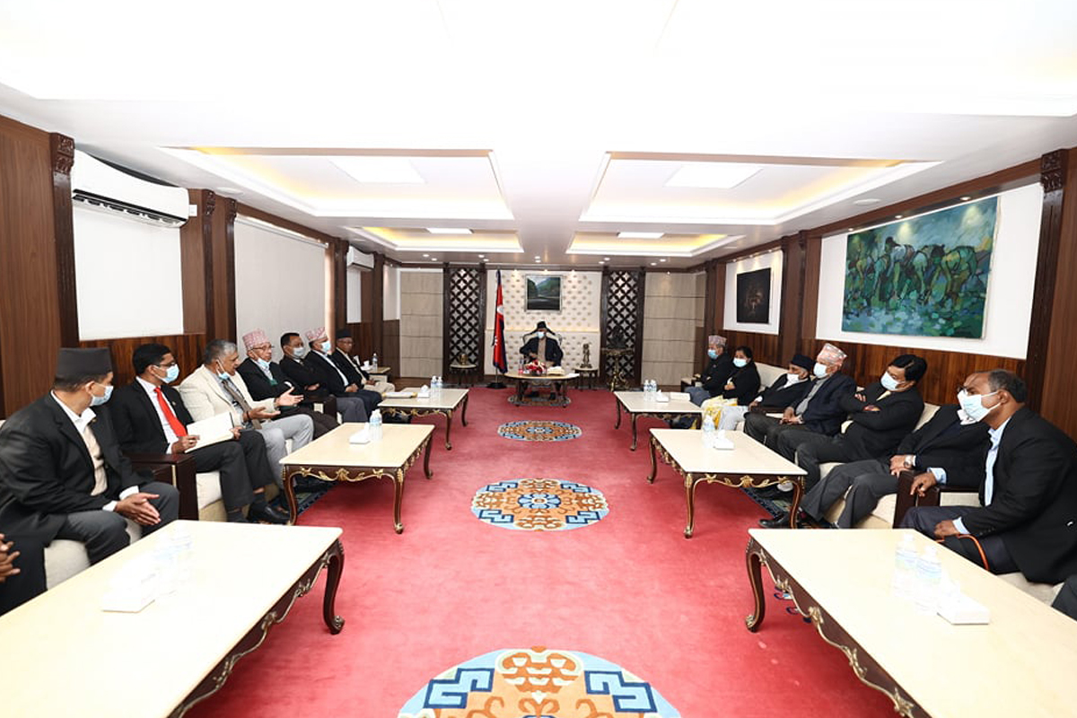 गठबन्धनमा छलफल गरेर न्यायालयको विवाद निकासको पहल गर्छु : प्रधानमन्त्री देउवा