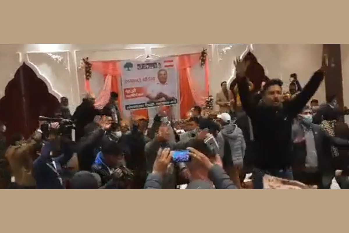 शेखर कोइरालाका पक्षमा खुल्न पौडेलको चियापानमा कार्यकर्ताको नाराबाजी