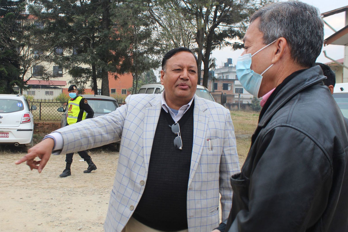 काठमाडौं मेडिकल कलेजमा शिक्षामन्त्रीको आकस्मिक अनुगमन