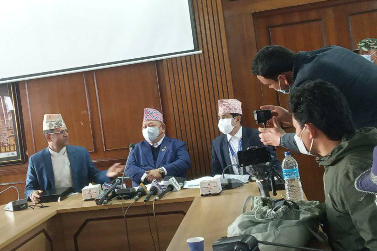 मन्त्री आलेले भने– बतास समूहलाई कारबाही गर्न कसैले रोक्दैन, प्रधानमन्त्रीले धन्यवाद दिनुभएको छ