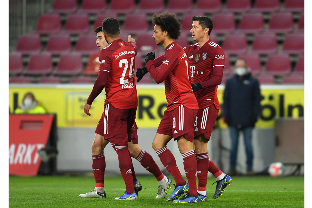 बायर्नको जितमा ह्याट्रिक गरेका लेवान्डोस्कीको ३०० गोल पुरा