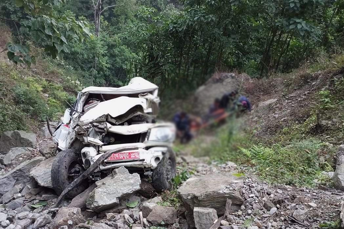 इलाममा जिप दुर्घटना हुँदा दुई जनाको मृत्यु