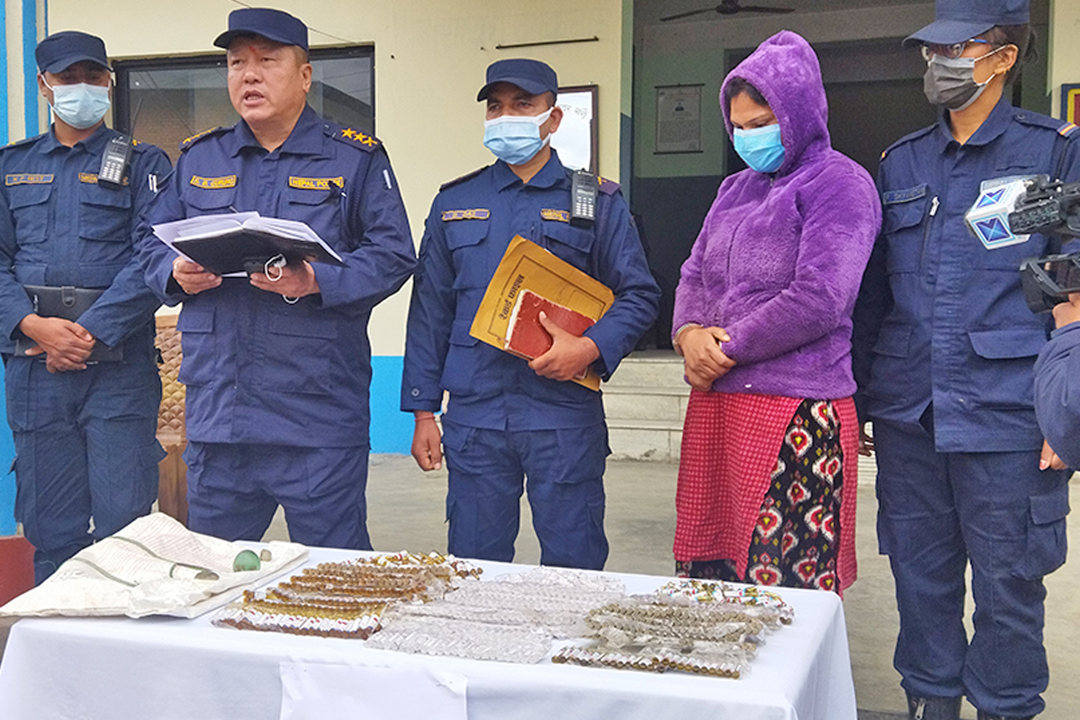 लागूऔषधसहित मकवानपुरबाट एक महिला पक्राउ