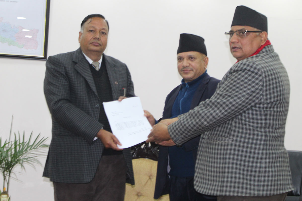 कार्यदलले बुझायो शिक्षामन्त्रीलाई ५१ बुँदे प्रतिवेदन