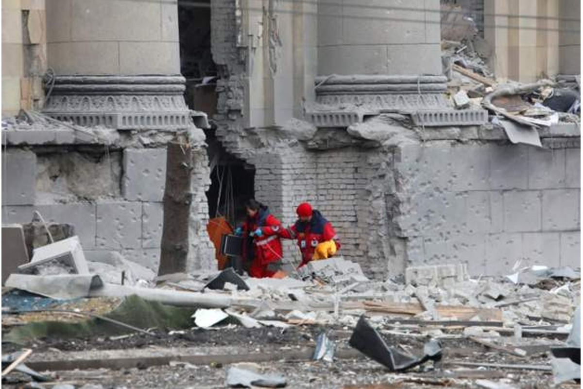 युक्रेनको दोस्रो ठूलो सहर खार्किभको केन्द्रमा क्षेप्यास्त्र प्रहार