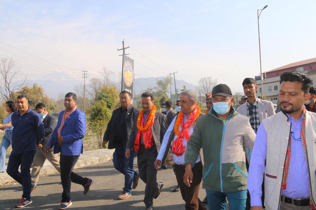 खेलकुद मन्त्री अथकद्वारा पोखरा रंगशालाको निरीक्षण