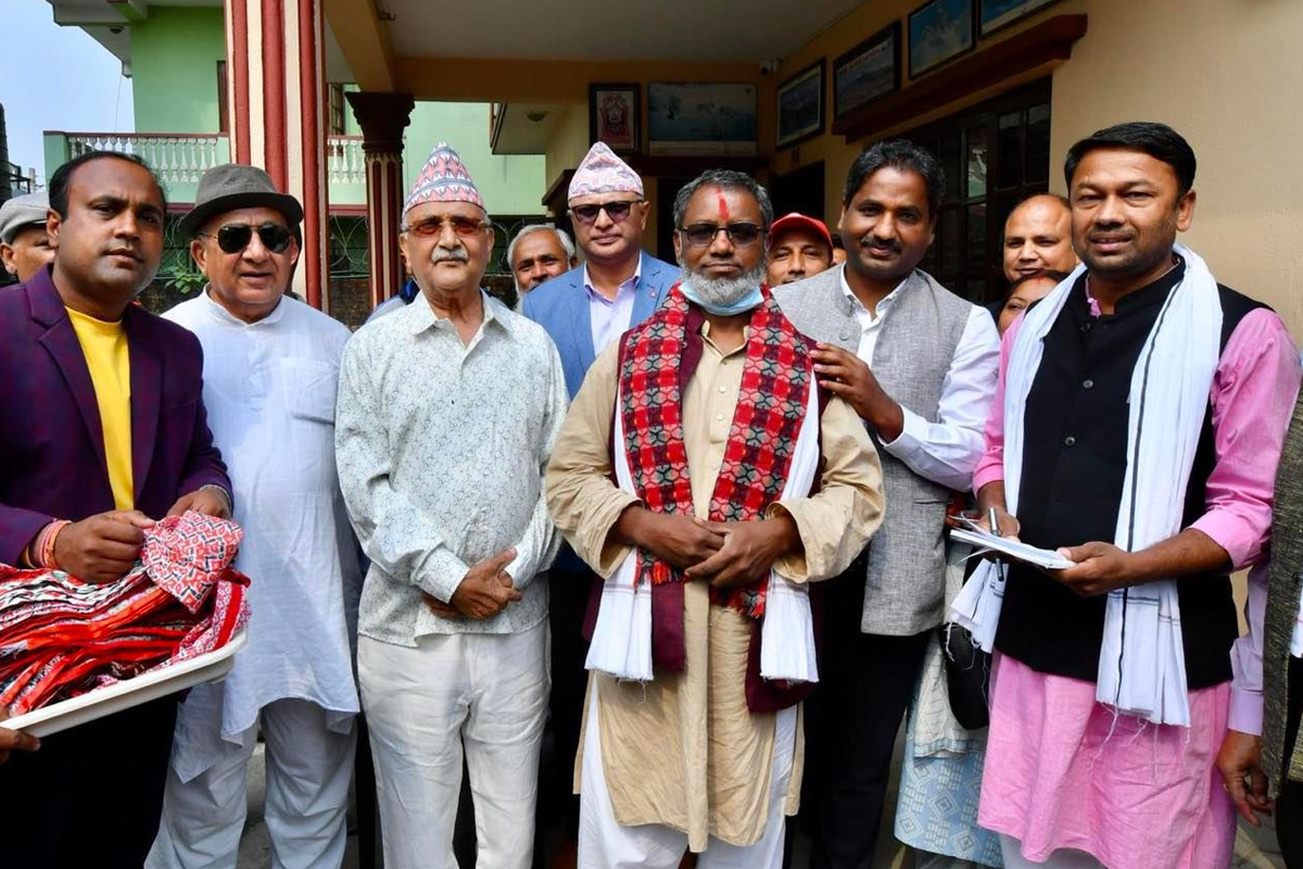 पार्टी प्रवेश गराउन ओलीलाई धमाधम, स्वतन्त्र सांसद वृजेश गुप्ता एमालेमा जाँदै