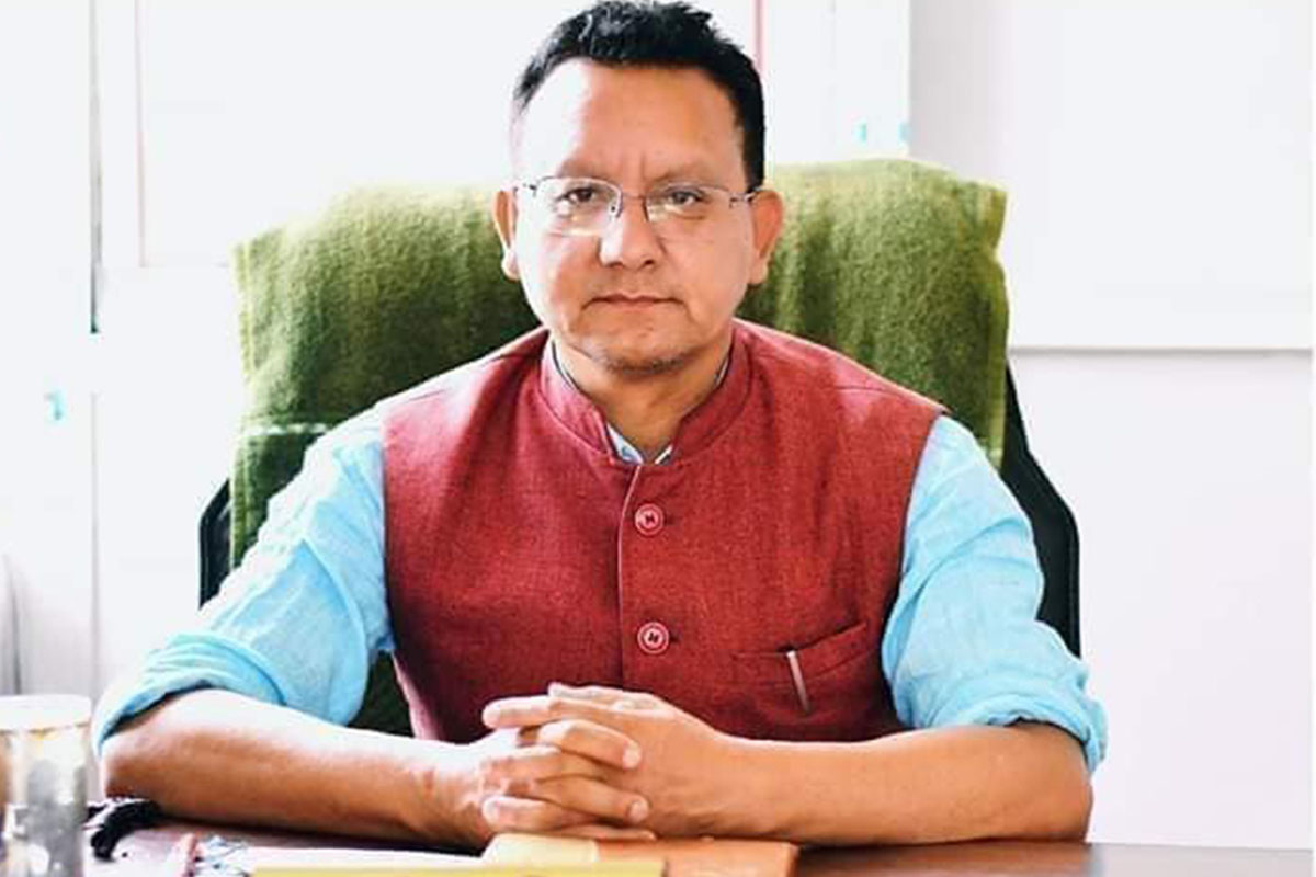 चुनाव प्रचार गर्न थाहा नगरका प्रमुख विष्टले दिए राजीनामा
