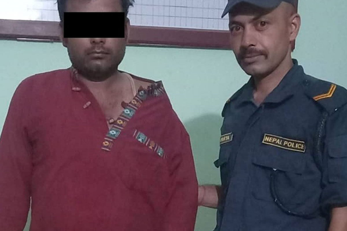 खैरो हिरोइनसहित एक जना पक्राउ