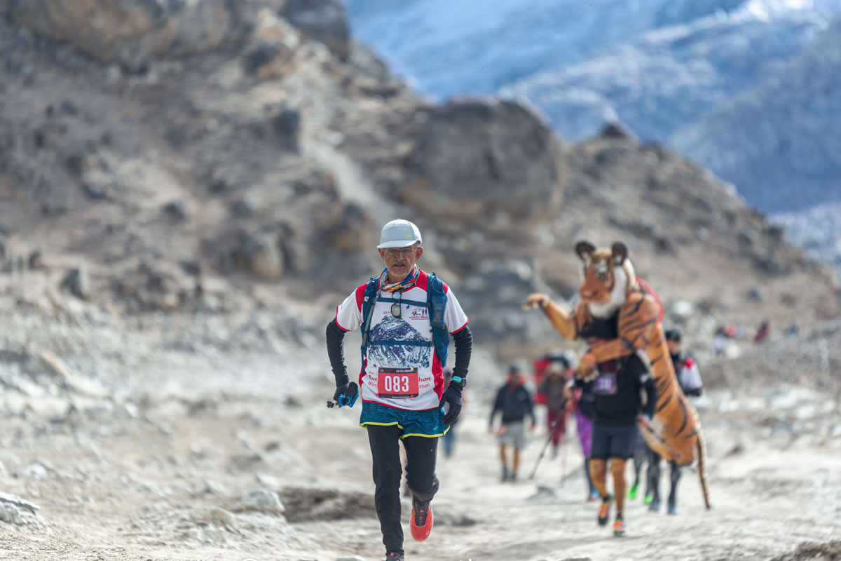 सिप्रदी ट्रेडिङका निर्देशक दाहालले ९ घण्टा २९ मिनेटमा पूरा गरे तेन्जिङ हिलारी एभरेष्ट म्याराथन