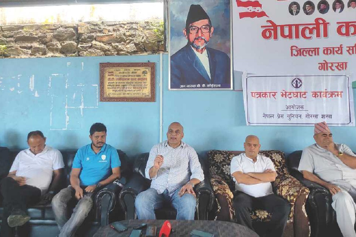 'गोरखा–२ बाबुरामलाई छोडिन्न, कांग्रेस र माओवादीले एक-एक क्षेत्र बाँड्ने हो'