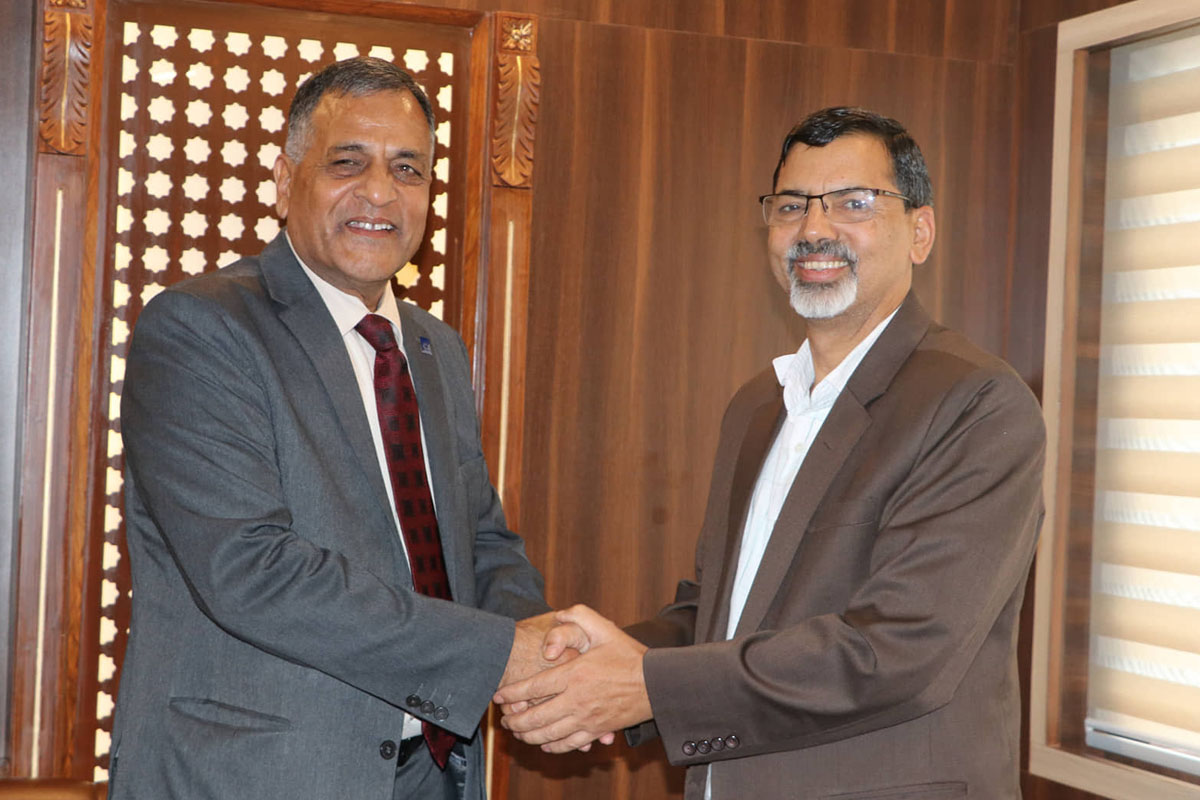 निजी क्षेत्र विकासका लागि कर्जा सहयोग गर्न एसियाली विकास बैंकलाई अर्थमन्त्री शर्माको आग्रह