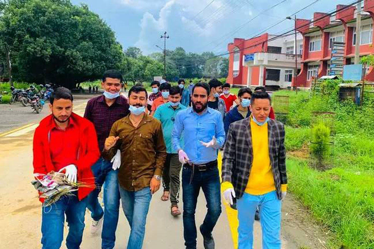 वीपी जयन्तिमा नेविसंघ त्रिविद्वारा सरसफाइ