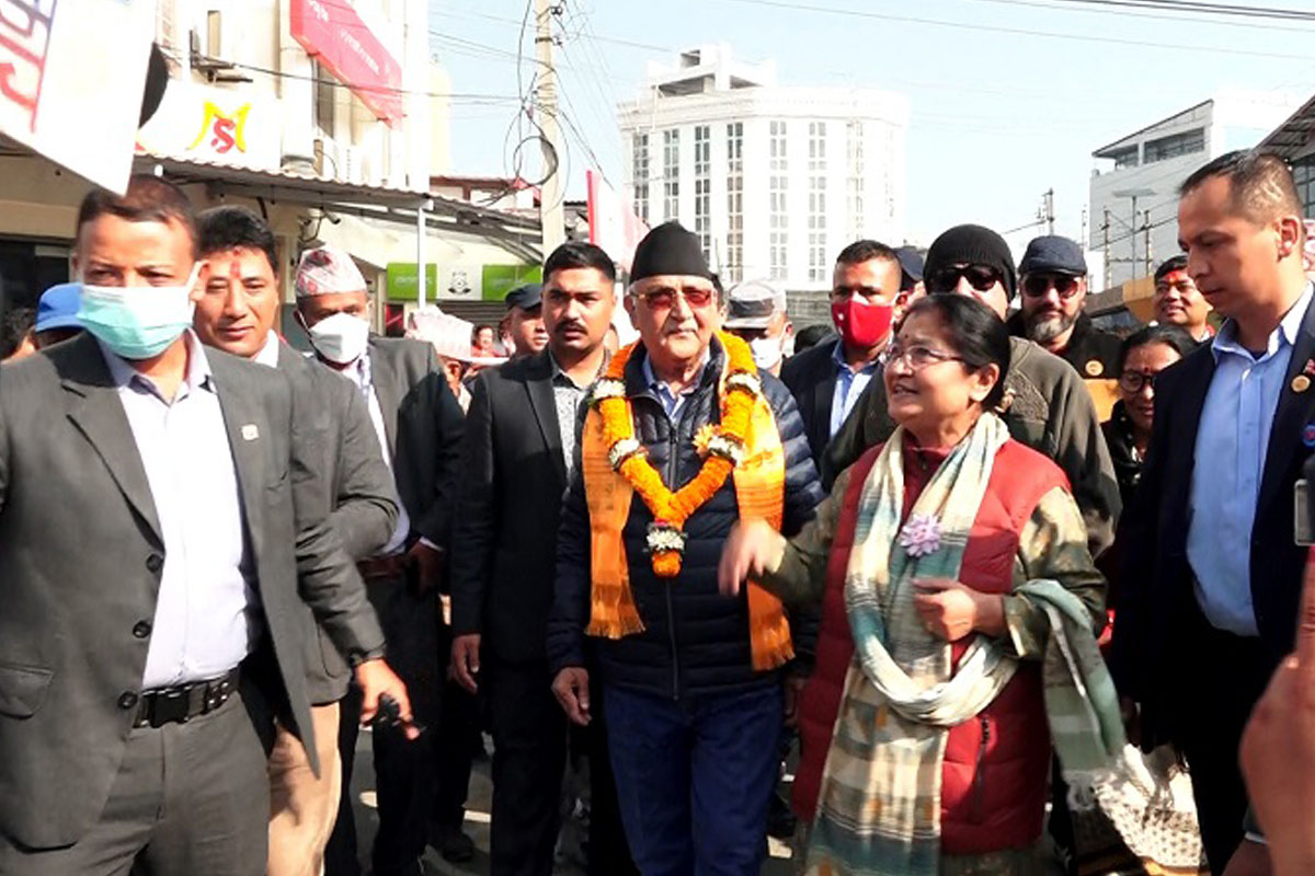 पैदलयात्रामा निस्किए ओली