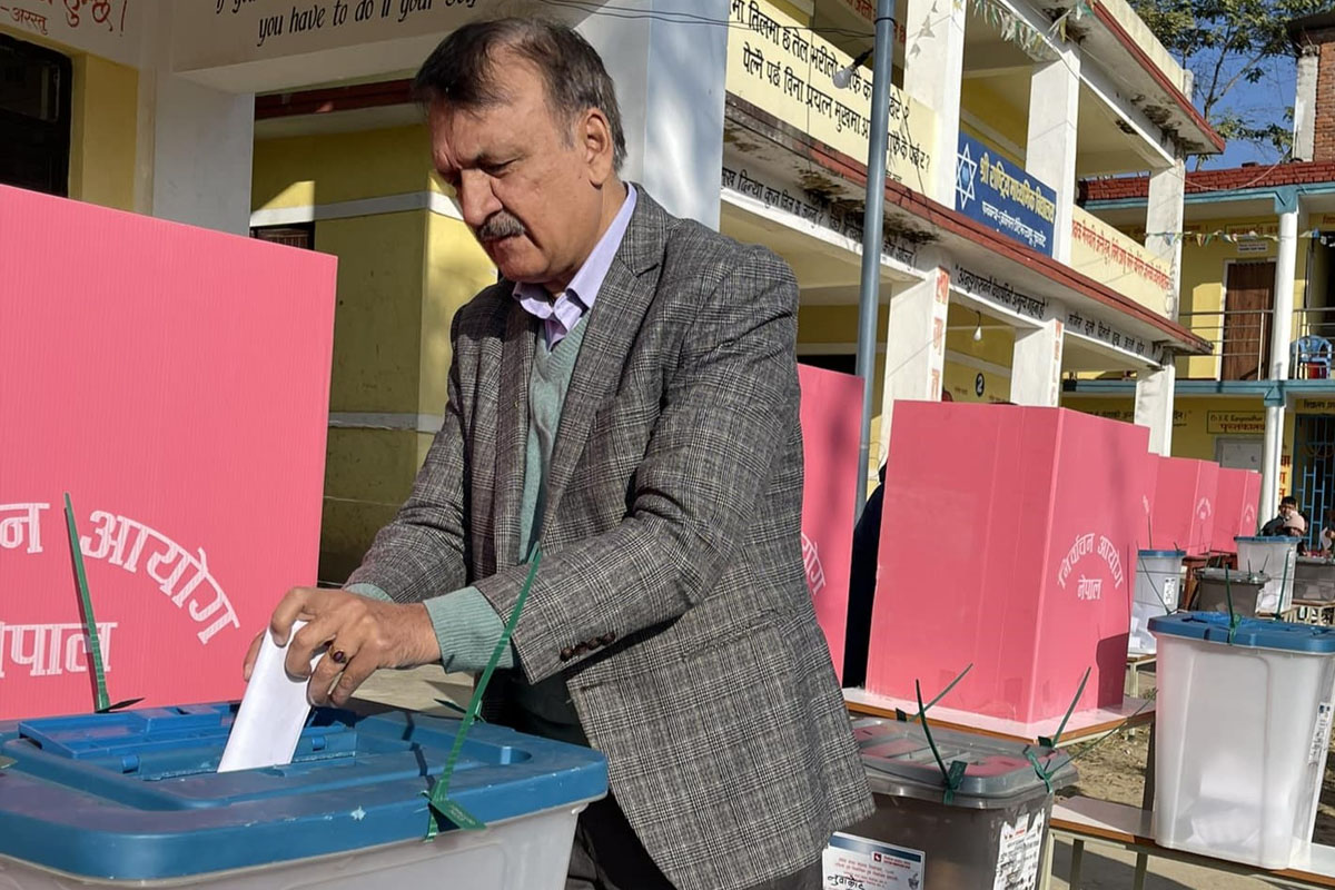 कांग्रेस प्रवक्ता महतले गरे मतदान
