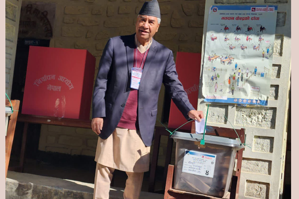 प्रधानमन्त्री देउवाद्वारा मतदान