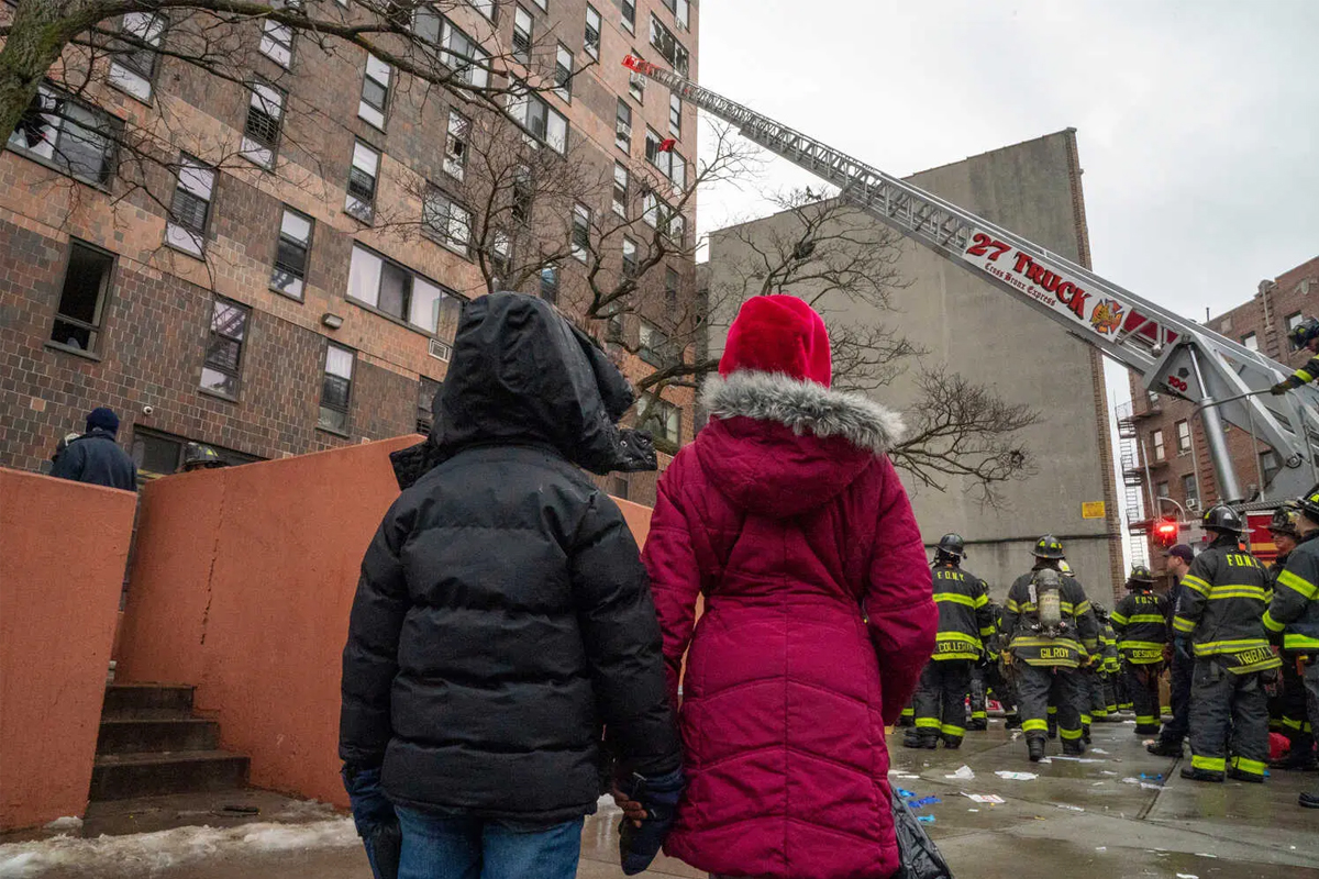 न्युयोर्कको अपार्टमेन्टमा आगलागी हुँदा १९ को मृत्यु