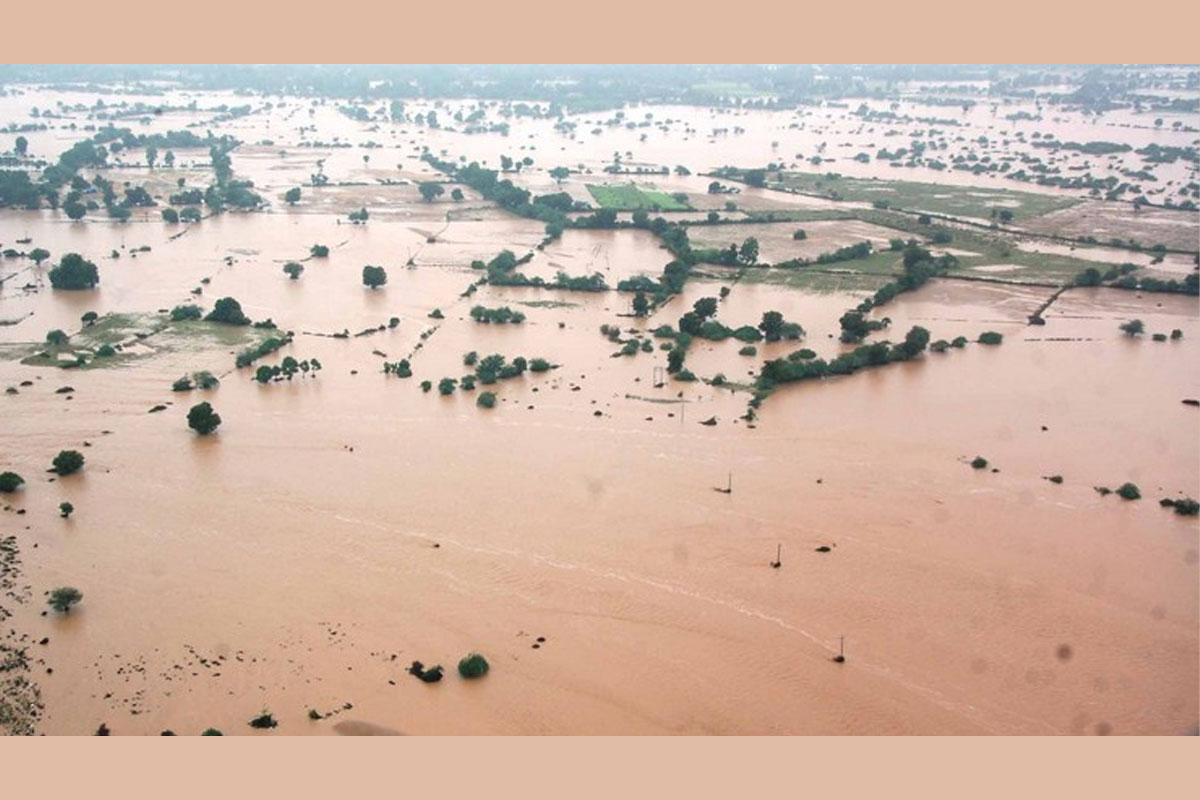 भारतमा बाढीका कारण १५ को मृत्यु, १०० बेपत्ता